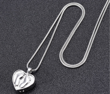 Pet Funeral Footprints in Heart Keepsake Jewelry Ashes Locket Cremation Urn Necklace